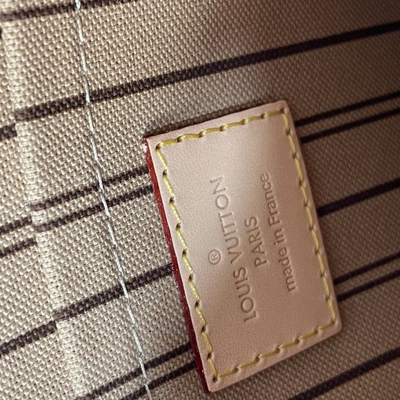 Louis Vuitton NWT New Neverfull Wristlet Clutch Brown Monogram Canvas LV - Picture 9 of 11